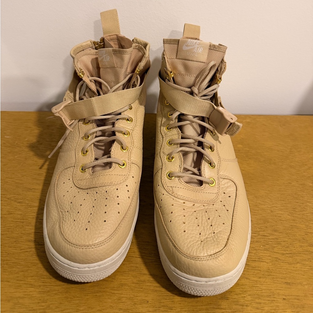 Nike SF AF1 mid “mushroom”